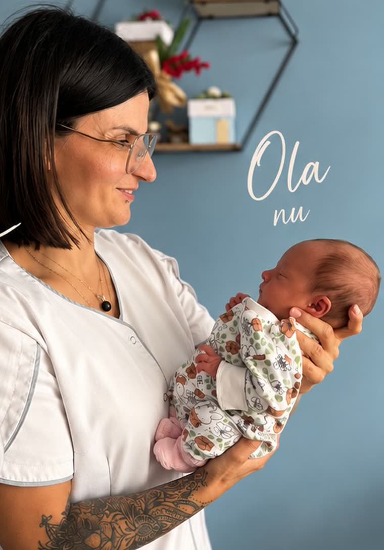 Spokojny pokój z kołyską przy oknie